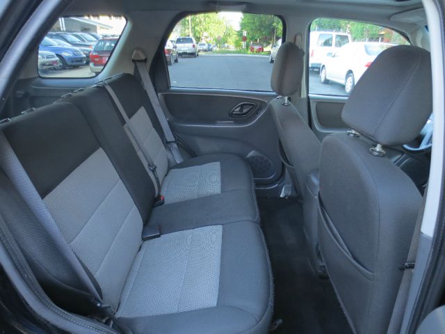 Ford Escape 2007 photo 17