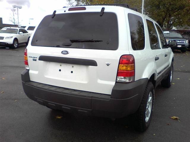 Ford Escape 2007 photo 2