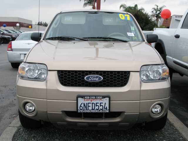 Ford Escape 2007 photo 1