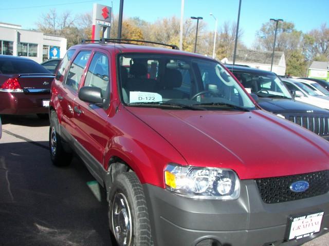 Ford Escape 2007 photo 2