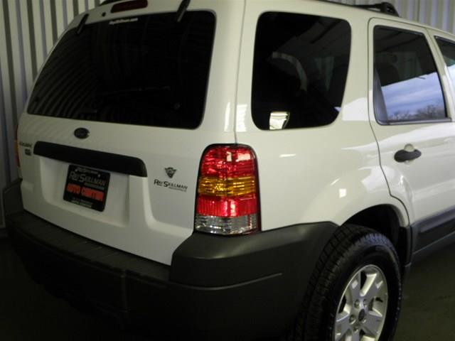 Ford Escape ESi SUV