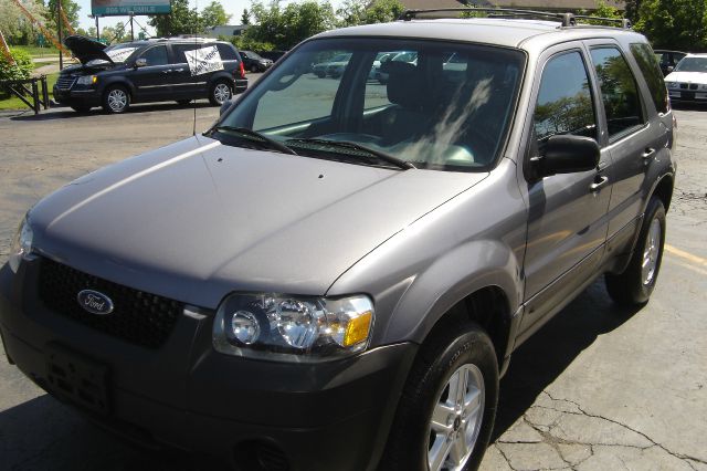 Ford Escape XLS SUV