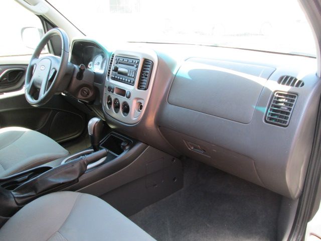 Ford Escape 2007 photo 10