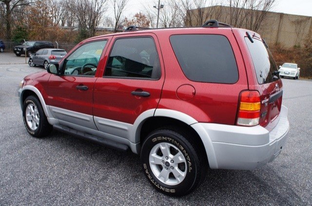 Ford Escape 2007 photo 2