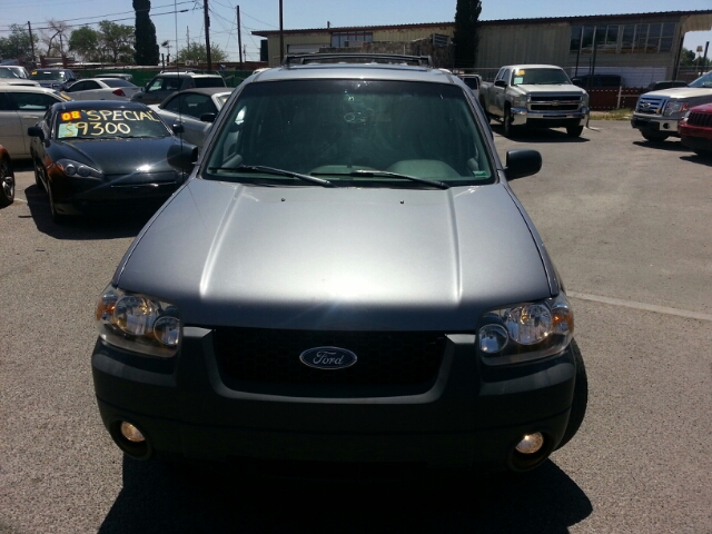 Ford Escape 2007 photo 2