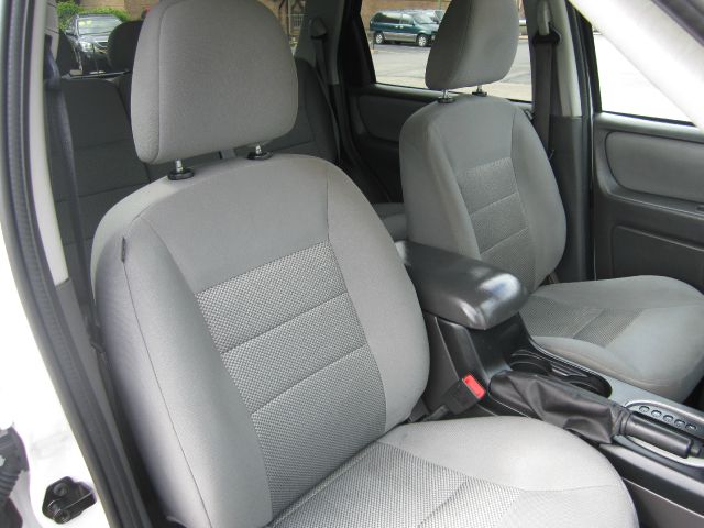 Ford Escape 2007 photo 11