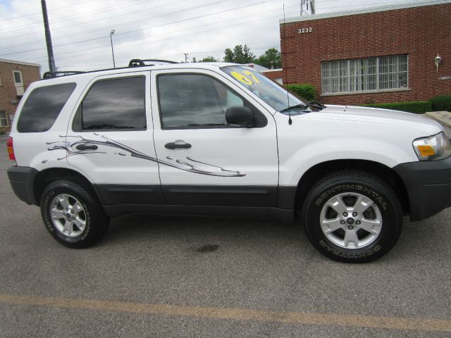 Ford Escape 2007 photo 23