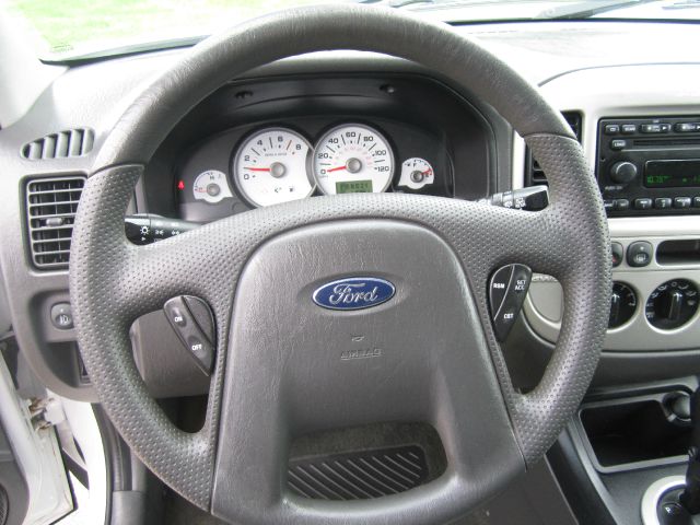 Ford Escape 2007 photo 3