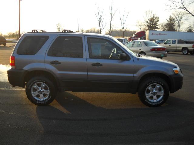 Ford Escape 2007 photo 2