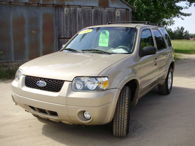 Ford Escape 2007 photo 2