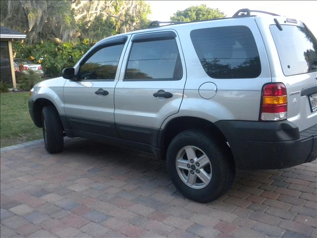 Ford Escape 2007 photo 2