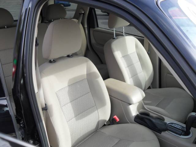 Ford Escape 2007 photo 2