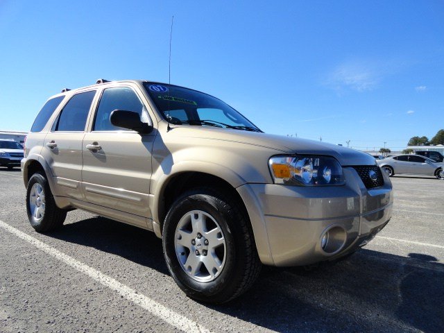 Ford Escape 2007 photo 1