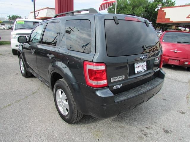 Ford Escape 2008 photo 3