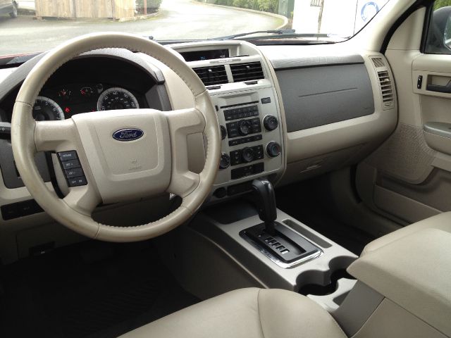 Ford Escape 2008 photo 1