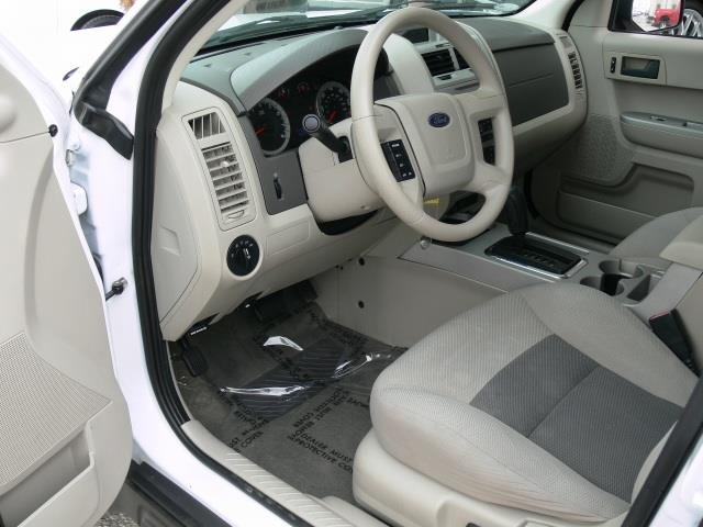 Ford Escape 2008 photo 11