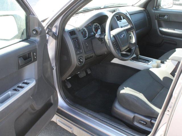 Ford Escape 2008 photo 11