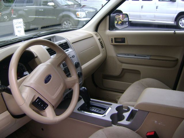 Ford Escape 2008 photo 1