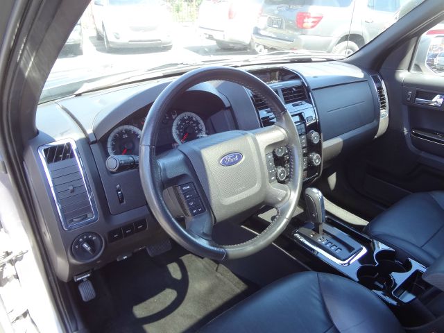 Ford Escape 2008 photo 11