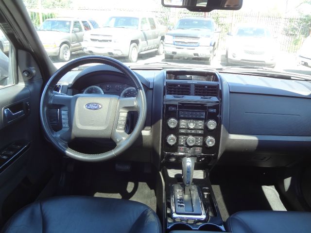 Ford Escape 2008 photo 16