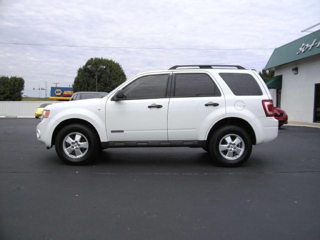 Ford Escape 2008 photo 3