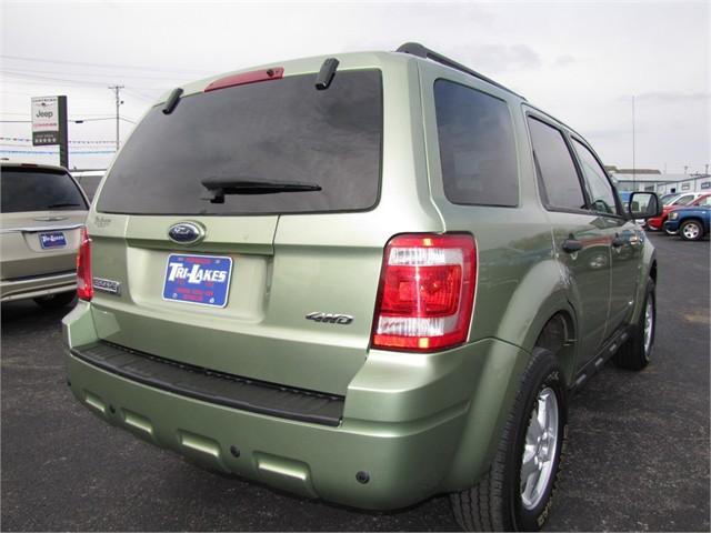 Ford Escape 2008 photo 2