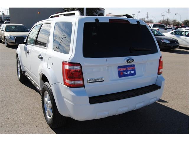 Ford Escape 2008 photo 2