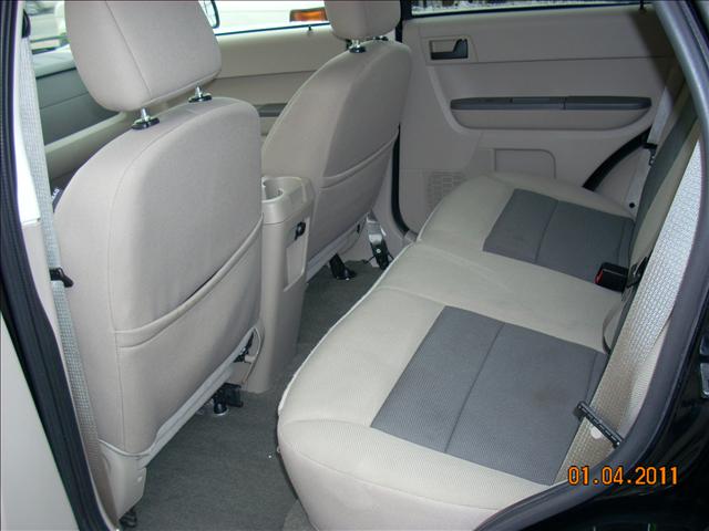 Ford Escape 2008 photo 2