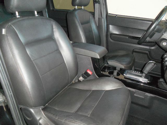 Ford Escape 2008 photo 2