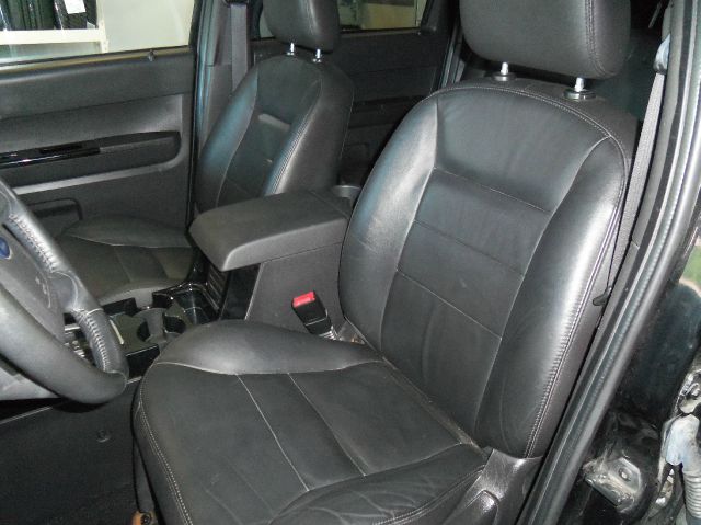 Ford Escape 2008 photo 21