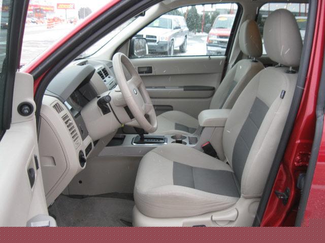 Ford Escape 2008 photo 3