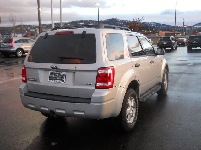 Ford Escape 2008 photo 2