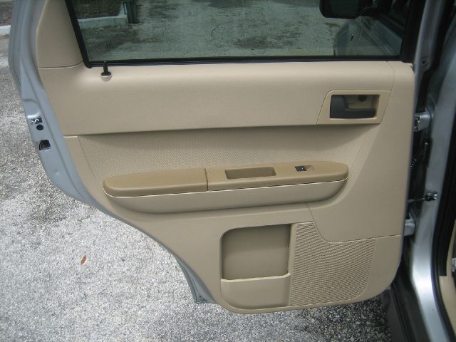 Ford Escape 2008 photo 14