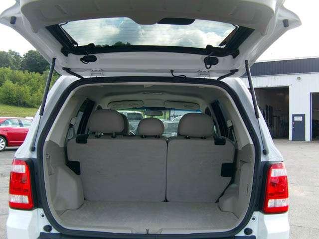 Ford Escape 2008 photo 3