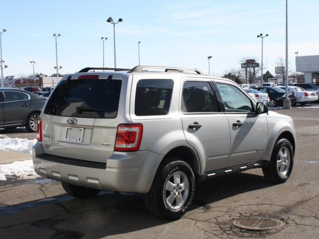 Ford Escape 2008 photo 3