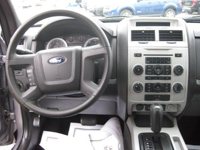 Ford Escape 2008 photo 1