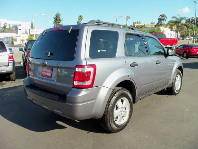 Ford Escape 2008 photo 2