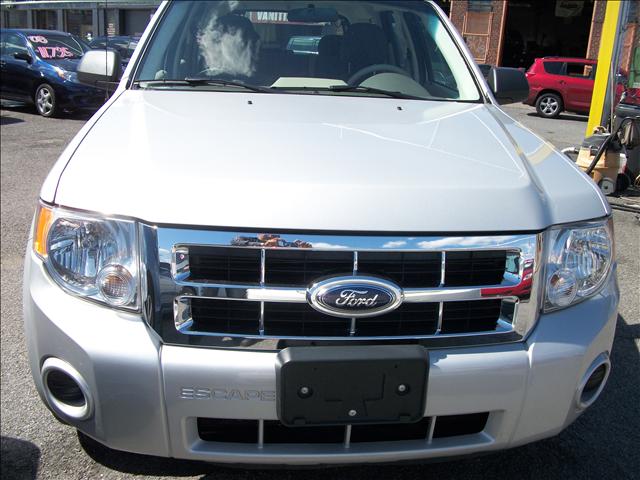 Ford Escape ESi Sport Utility