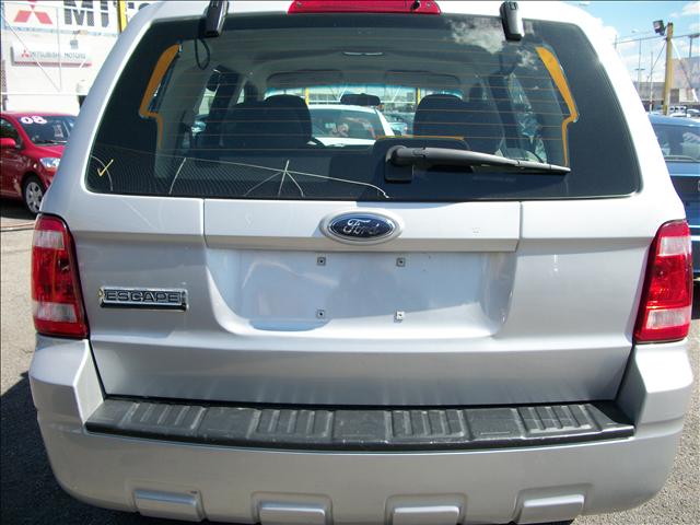 Ford Escape 2008 photo 2