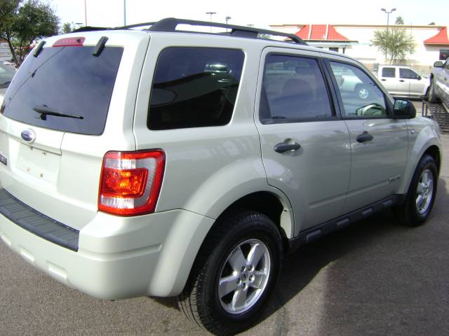 Ford Escape 2008 photo 3