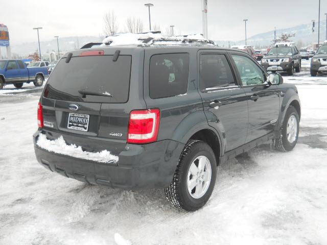 Ford Escape 2008 photo 2