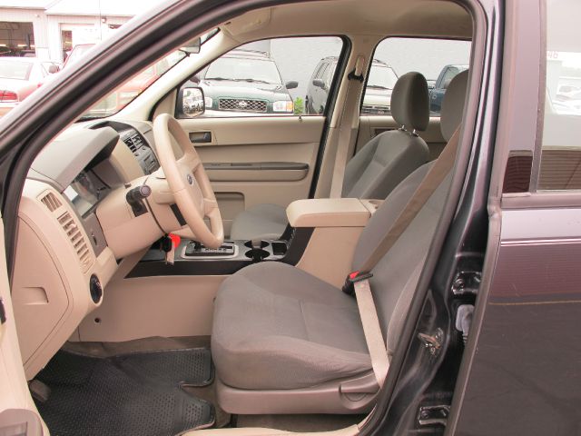 Ford Escape BASE Automatic SUV