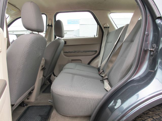 Ford Escape 2008 photo 2