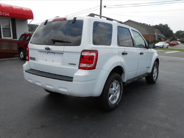 Ford Escape 2008 photo 2