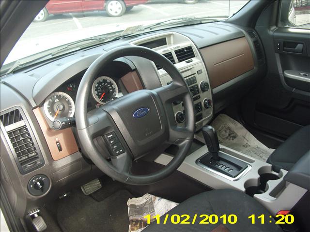 Ford Escape 2008 photo 1