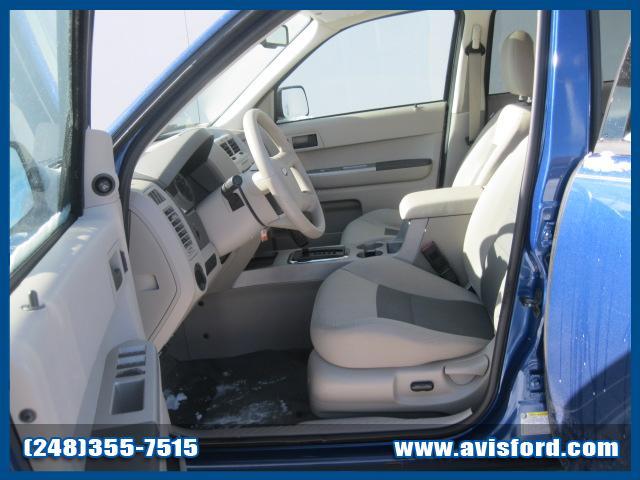 Ford Escape 2008 photo 2