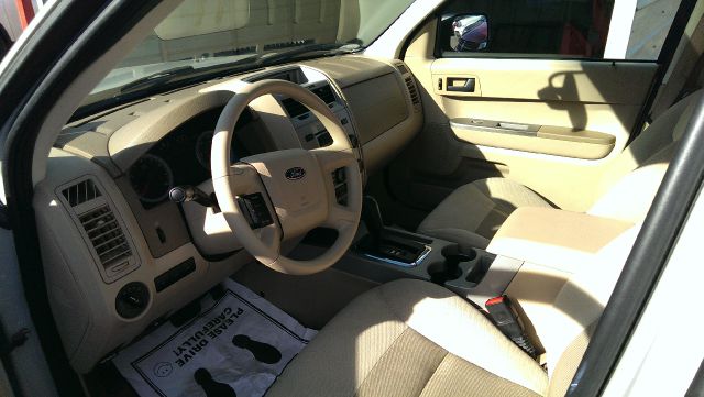 Ford Escape 2008 photo 2