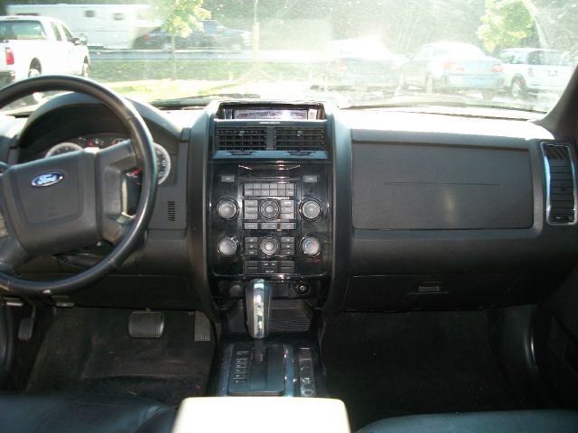 Ford Escape 2008 photo 1