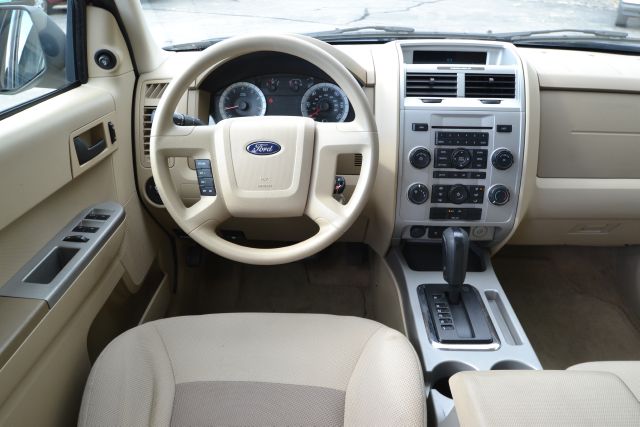 Ford Escape 2008 photo 3