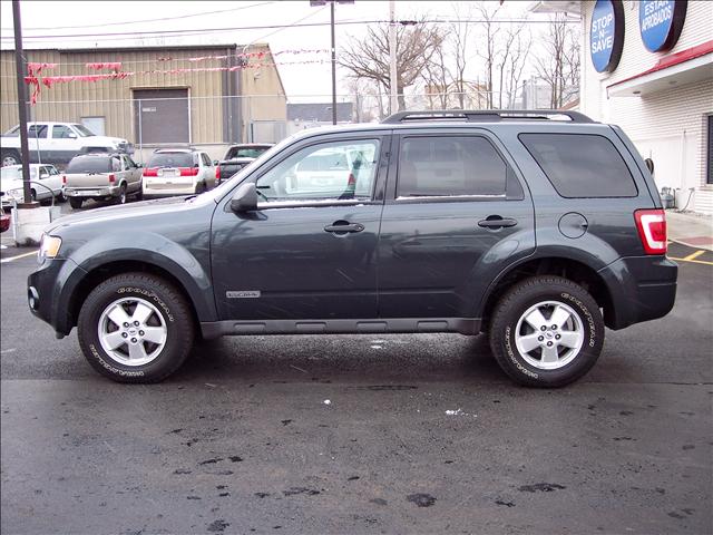 Ford Escape ESi Sport Utility